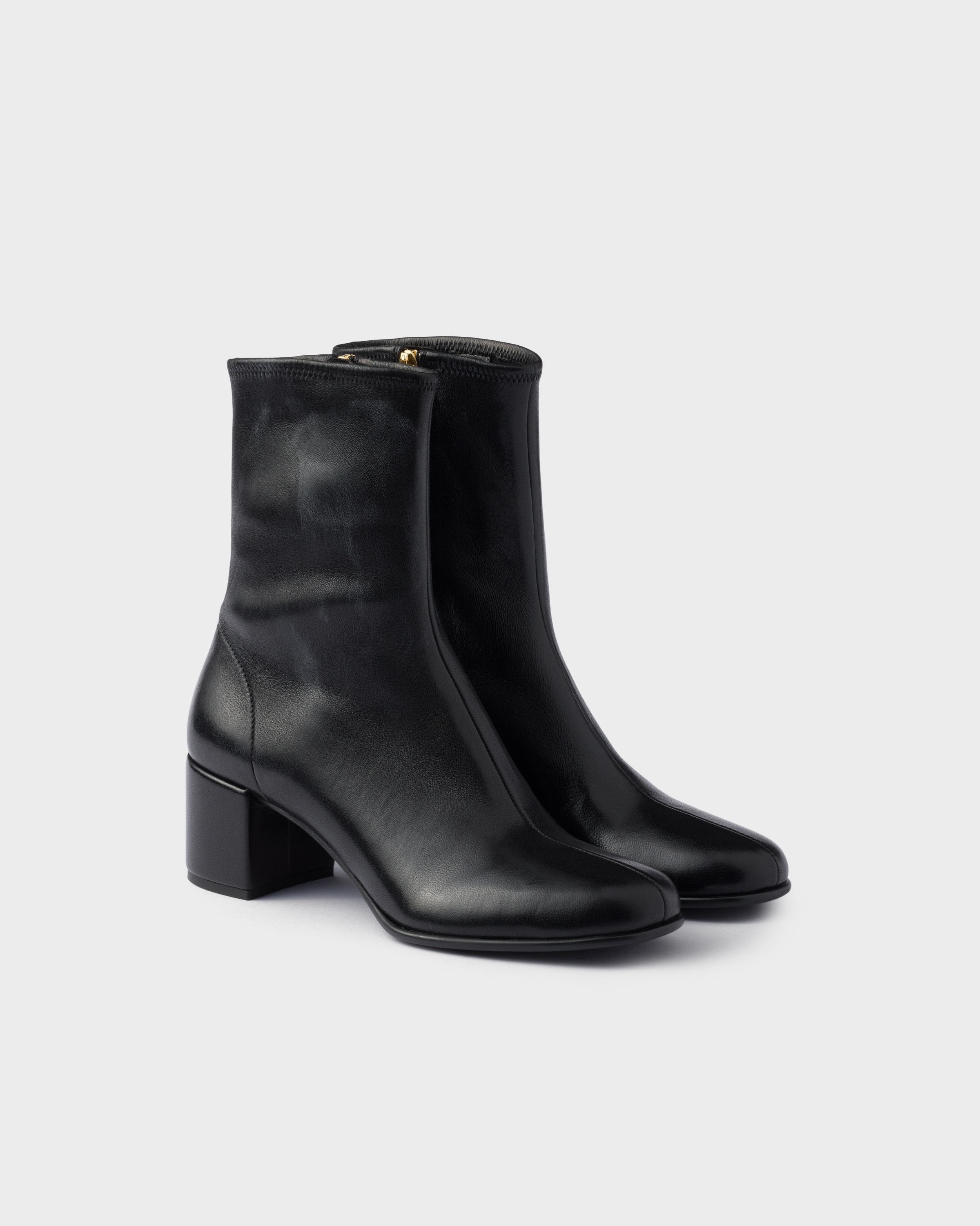 Ботильоны из эластичной наппы Prada, черный