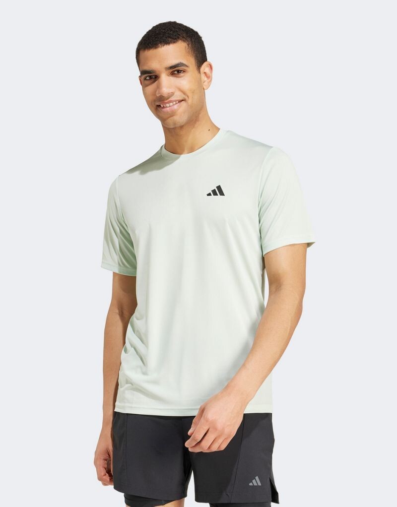 

Зеленая футболка adidas Training Essentials adidas