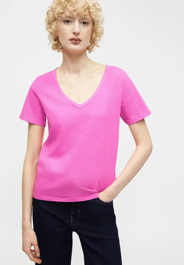 Простая футболка Gap, Neon Pink Glow — фото 4