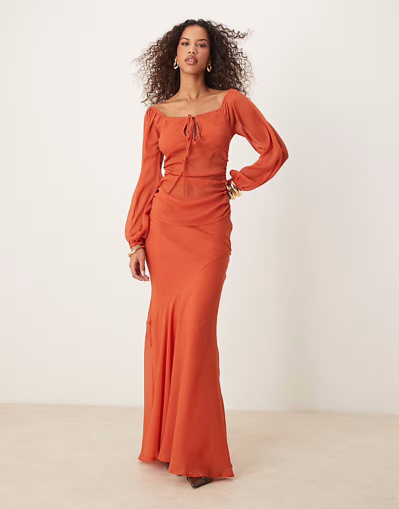 

Длинная шифоновая юбка ASOS DESIGN красного цвета