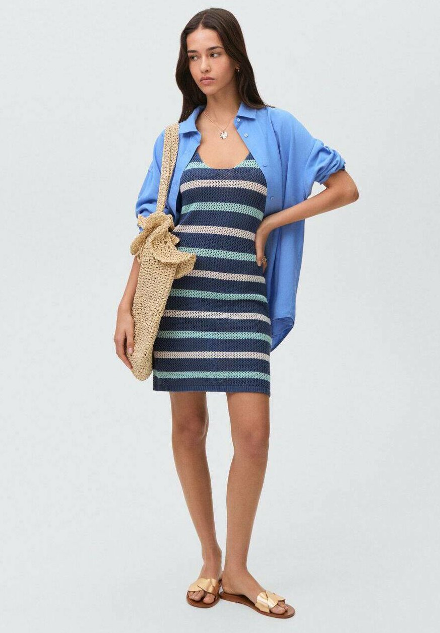 

Вязаное платье Mango Kids, темно-синий