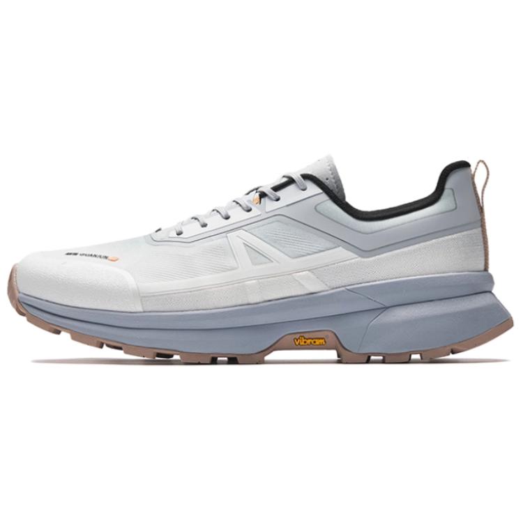 

ANTA Мужские кроссовки Champion Trailblazer Cushioning Slip Support с низким верхом, цвет Papyrus White Frost Tower Gray