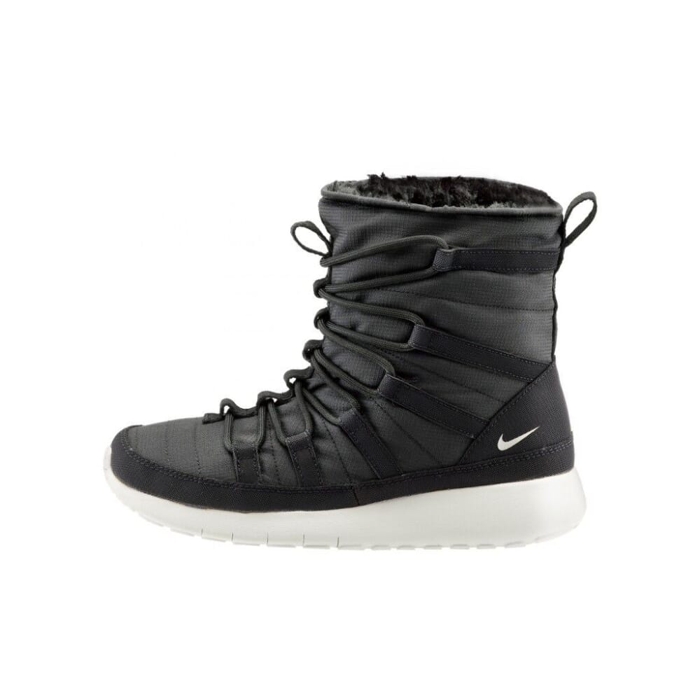 

Кроссовки Nike, черный