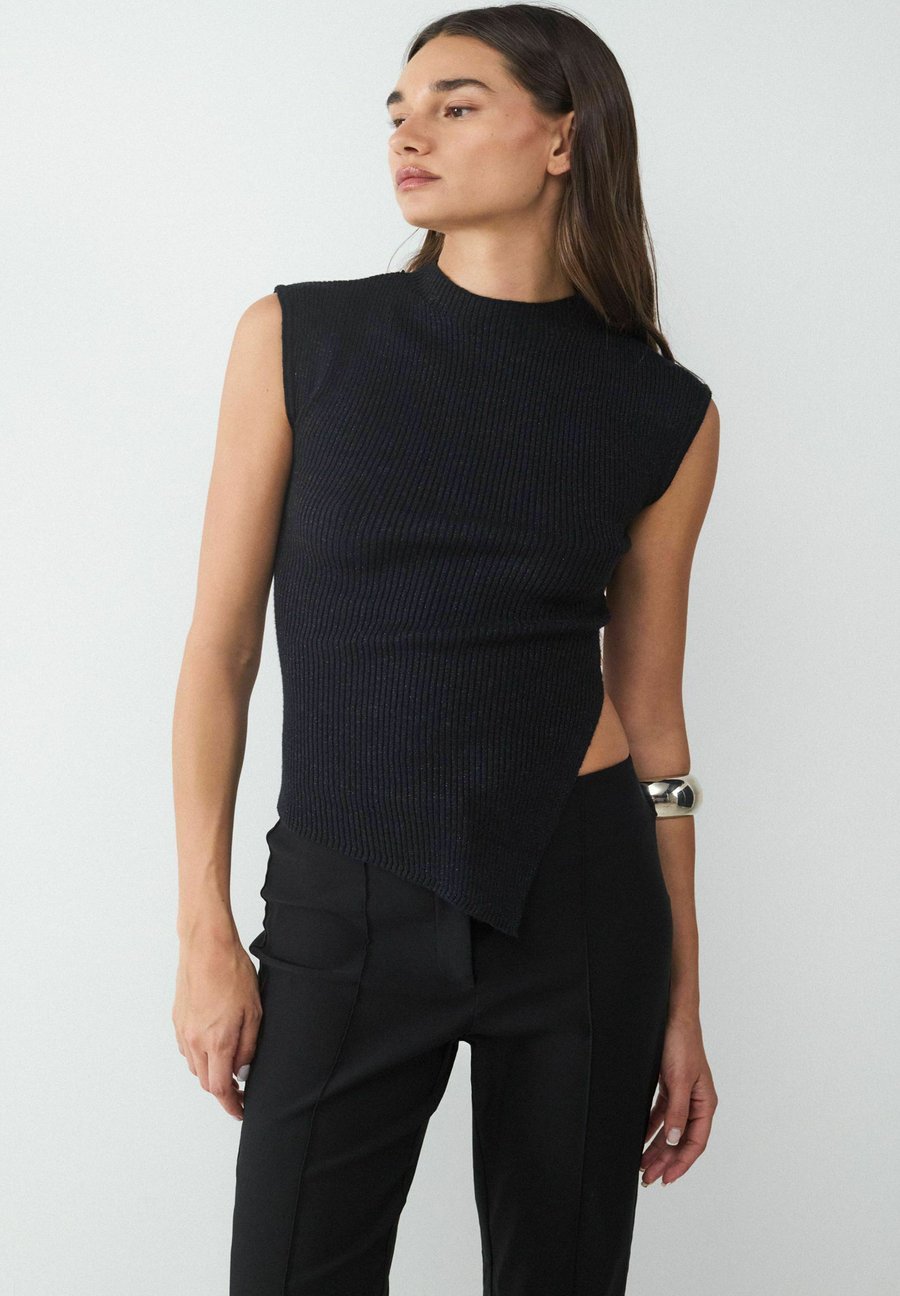 

Топ Balmohk Top, Black