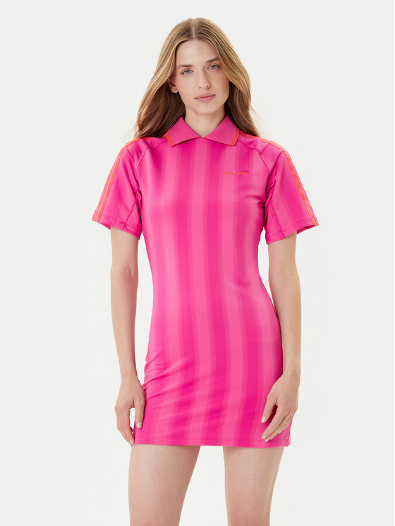 

Повседневное платье regular fit Football Inspired Graphic JW6013 Adidas, розовый