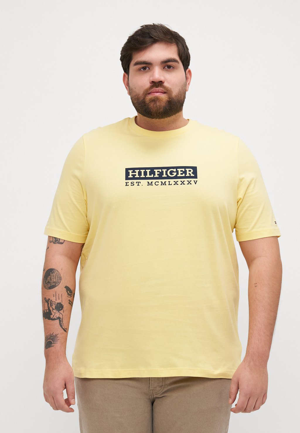 

Футболка с принтом COLOUR TO COLOR GRAPHIC TEE Tommy Hilfiger, желтый