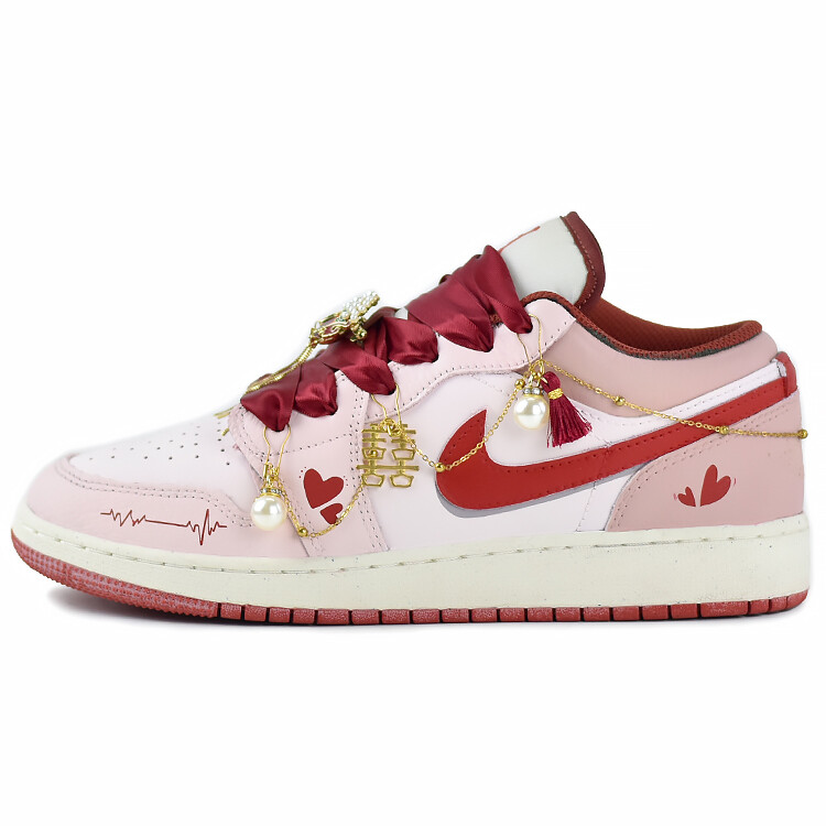 

Кроссовки Air Jordan 1 Kids' Basketball Shoes Grade School, розовый