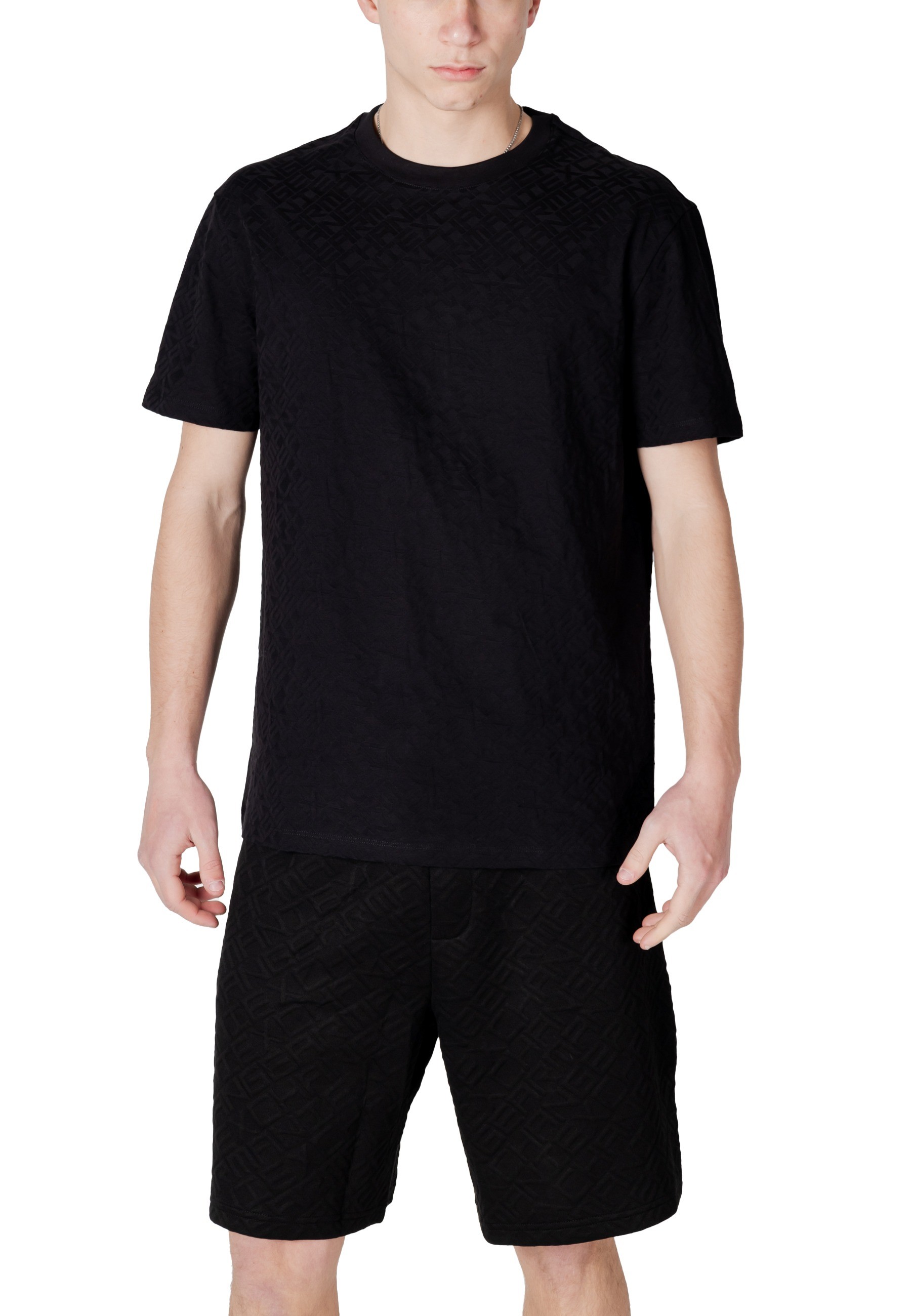 

Футболка Armani Exchange