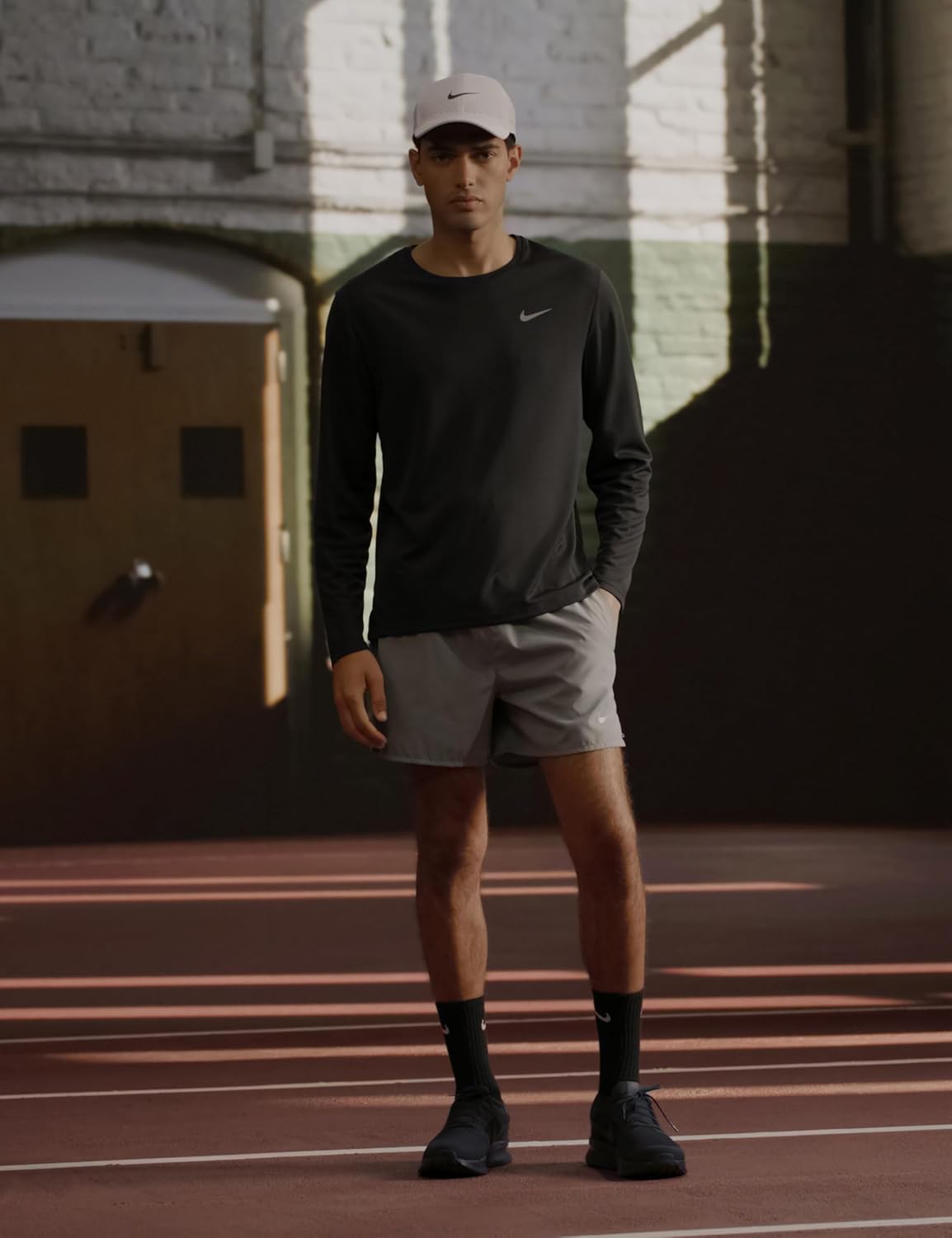 Мужские кроссовки для бега по шоссе Nike Run Swift 3, черный/серый/темно-серый — фото 3