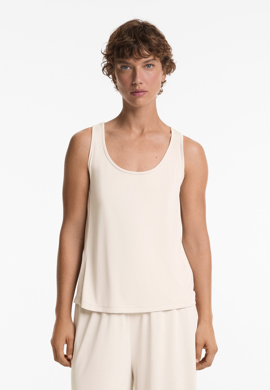 

Топ SOFT TOUCH VEST OYSHO, бежевый