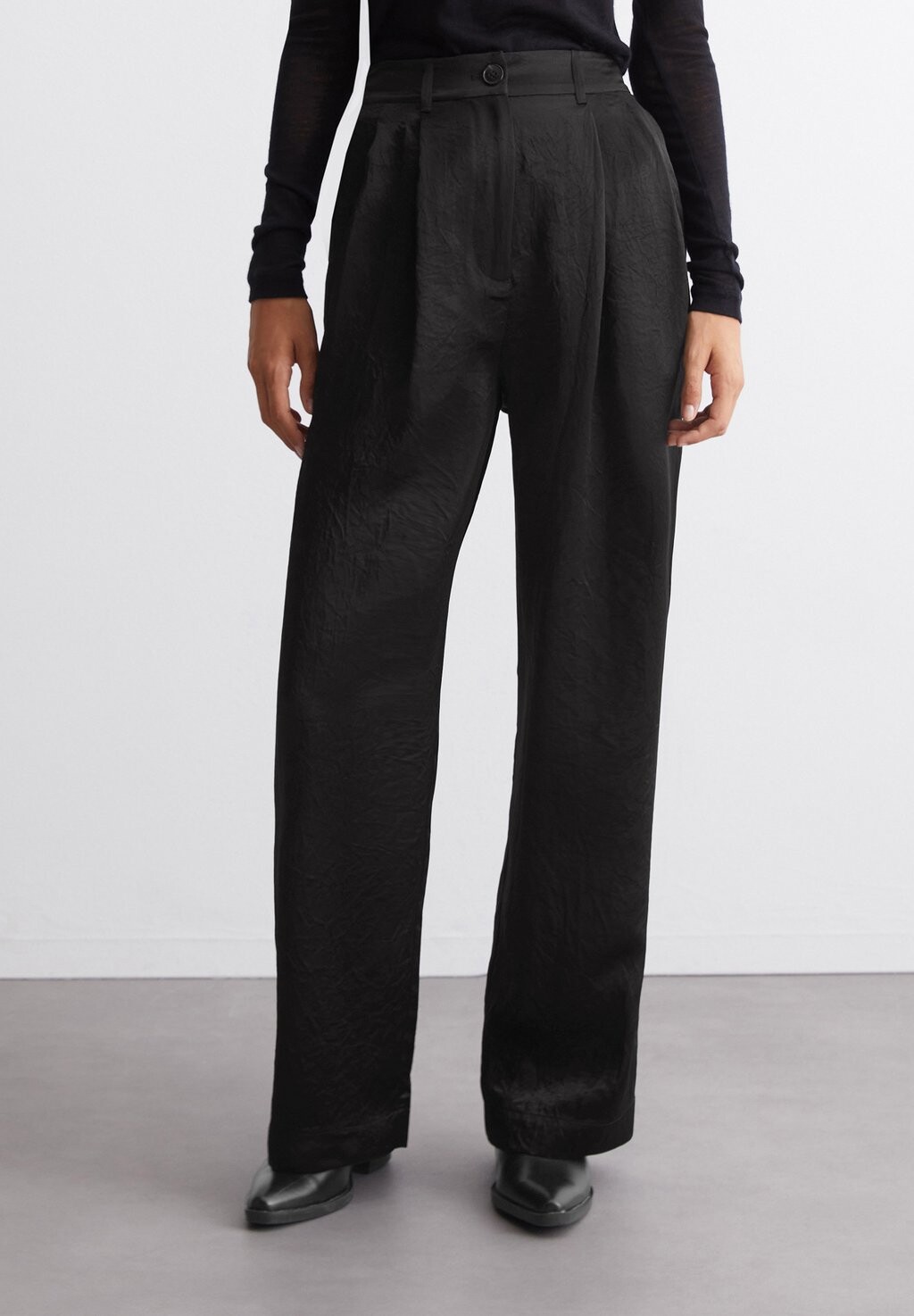 

Брюки PLEATED STYLE WELT POCKETS Marc O'Polo, черный