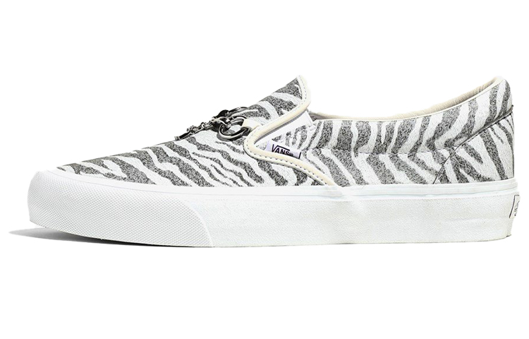 

Слипоны Slip-On Needles X Vault Classic Vans V 'Animal Print - White'