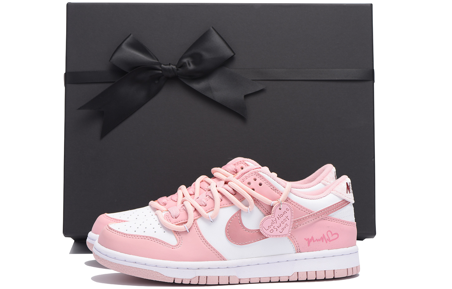 

Кроссовки Nike Dunk Skateboarding Shoes Women's Low-top White/pink/beige, розовый