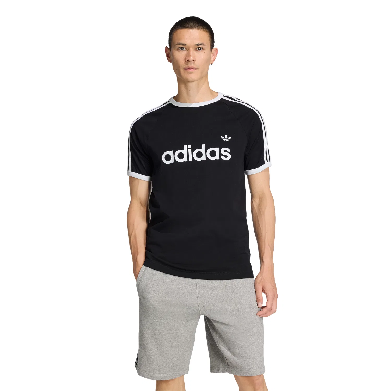 Мужская чёрная футболка с тремя полосками Slim Ringer от Adidas — фото 4