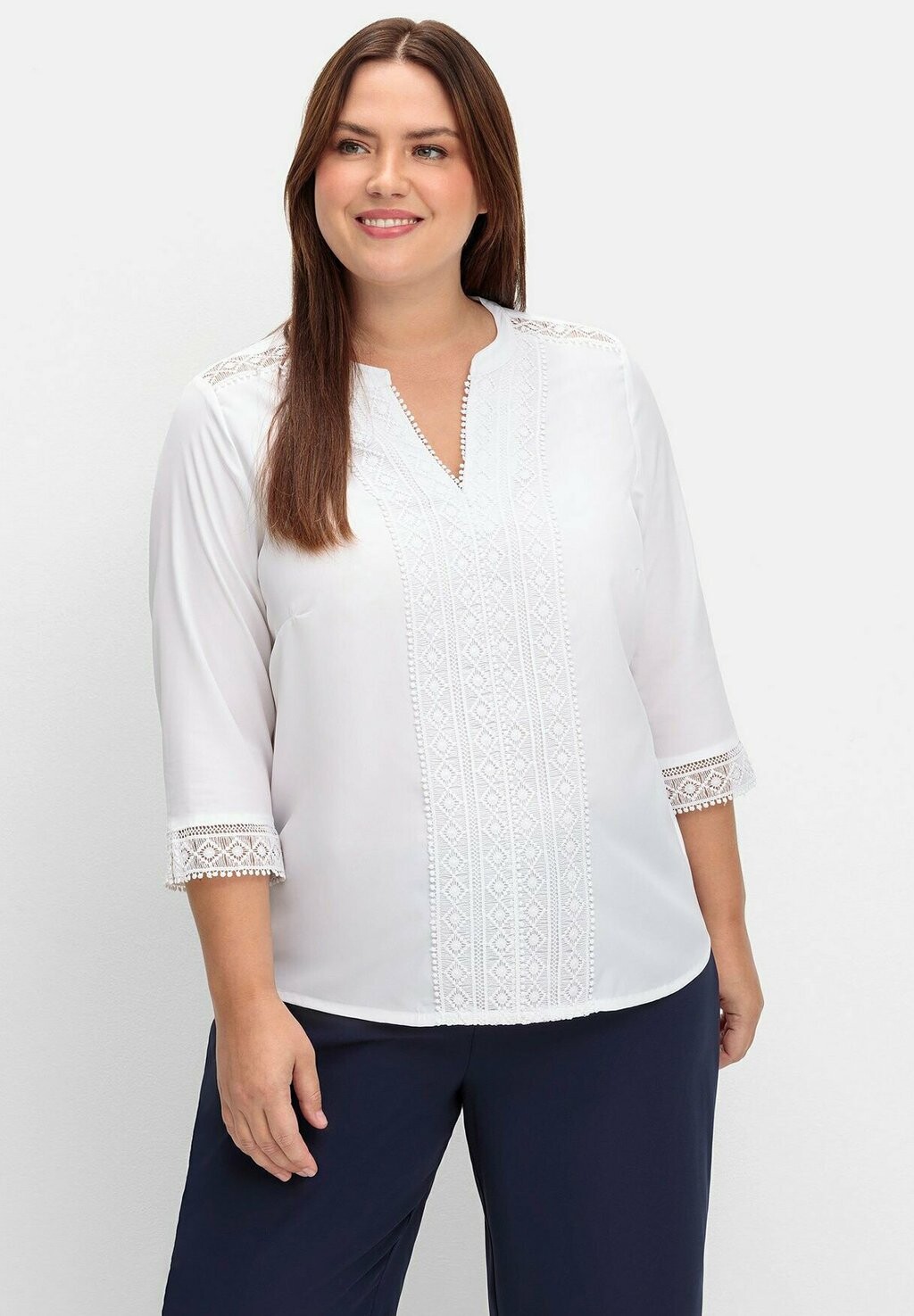 

Блузка Sheego, цвет weiß