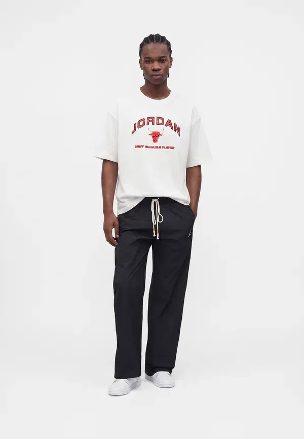 Футболка с принтом Jordan, white/university red, белый/университетский красный — фото 2