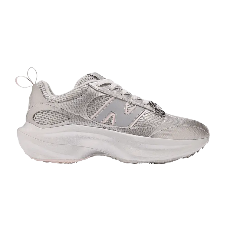 

Кроссовки New Balance GANNI x WRPD Runner Silver Metallic PinkChina Exclusive, серебряный, Серебристый, Кроссовки New Balance GANNI x WRPD Runner Silver Metallic PinkChina Exclusive, серебряный