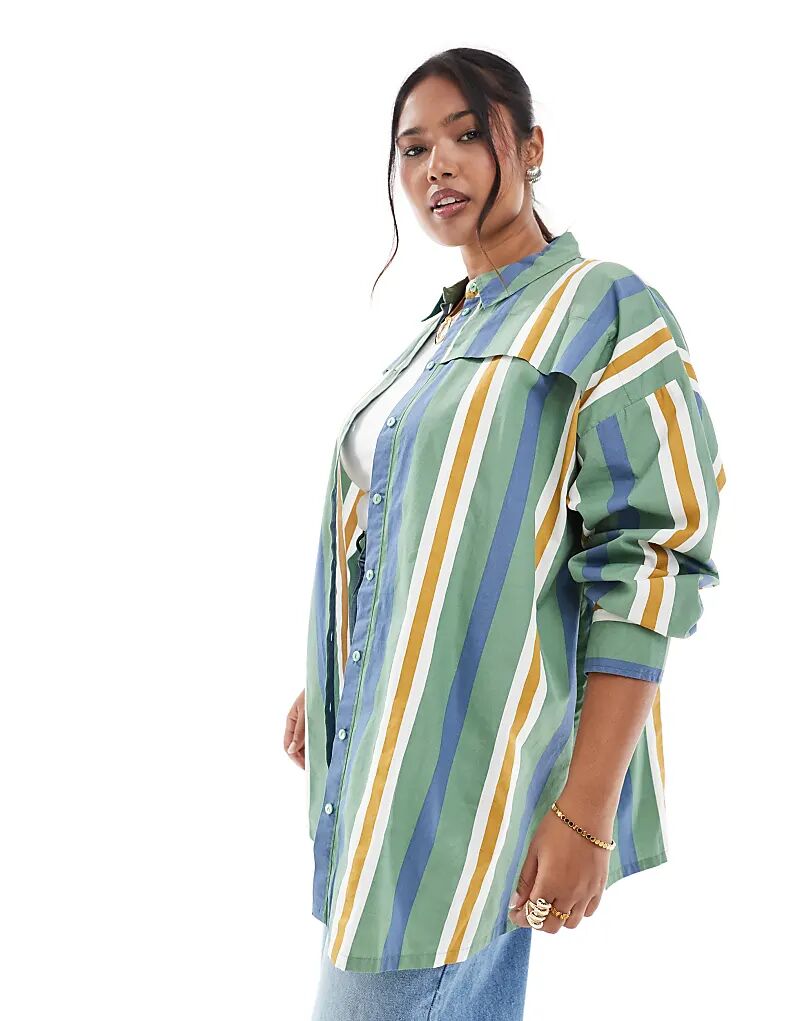 

Рубашка с накладной кокеткой и закругленными краями ASOS DESIGN в полоску Asos Curve