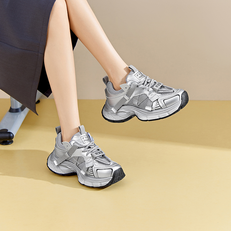 JOSINY Женские кроссовки Low Top Chunky в серо-красном цвете (высота каблука 5,5 см), цвет Gray Red (Heel Height 5.5cm) — фото 3