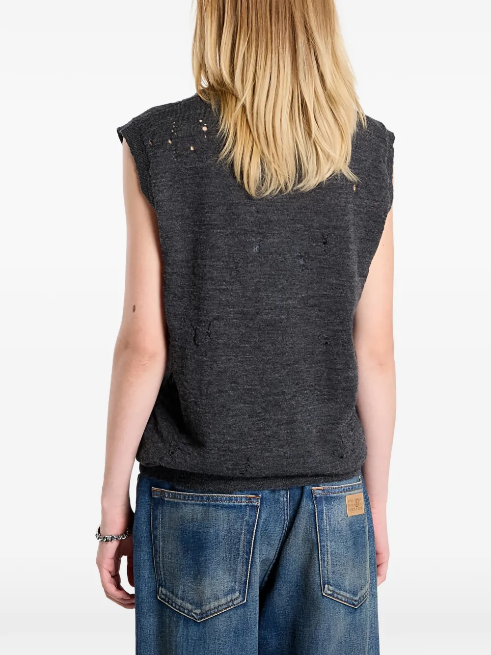 Вязаный жилет с потертостями и логотипом Numeric Mm6 Maison Margiela, серый — фото 3
