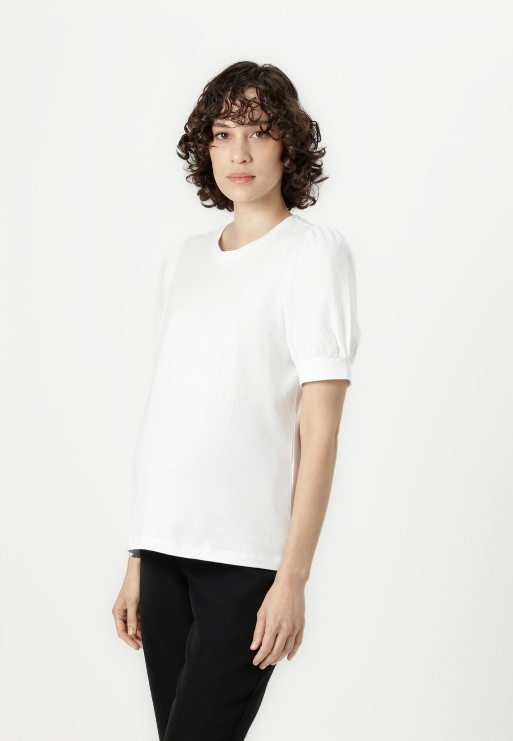

Базовая футболка VMMKERRY O NECK Vero Moda Maternity, белый
