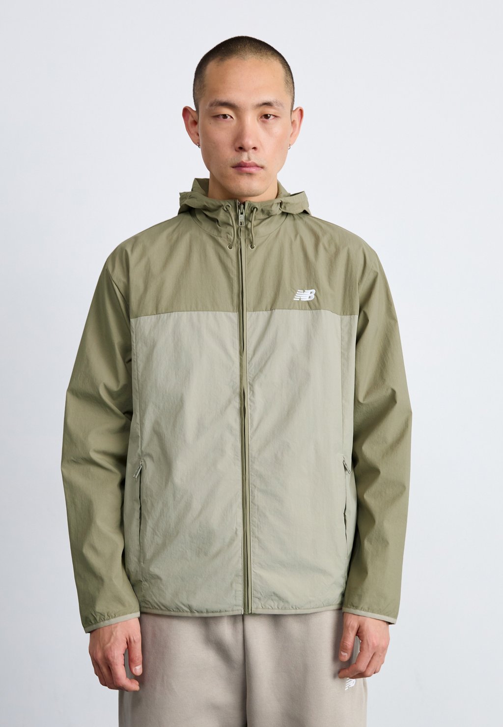 

Летняя куртка ATHLETICS JACKET New Balance, светло-коричневый