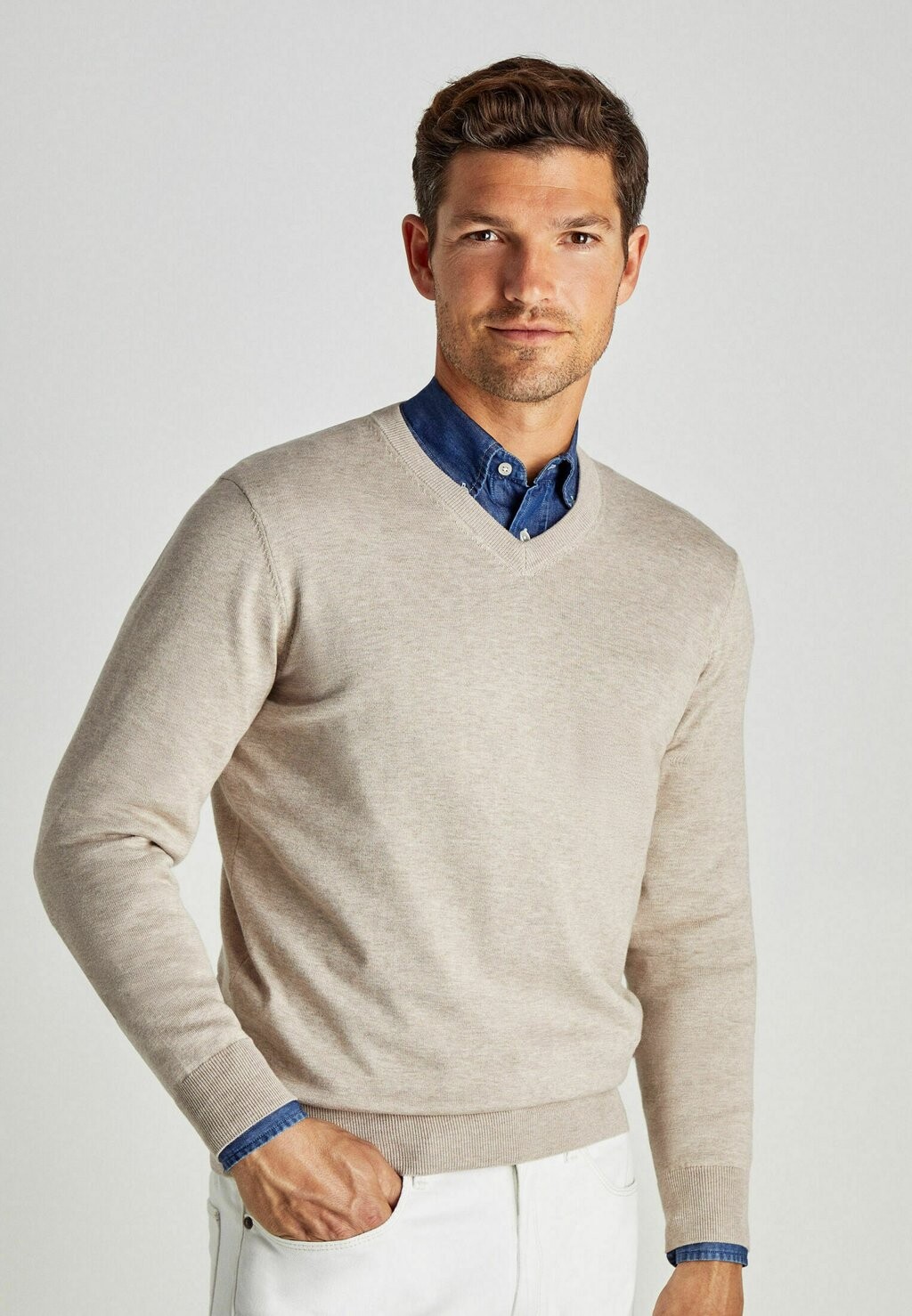

Вязаный свитер V-NECK Façonnable, цвет light beige