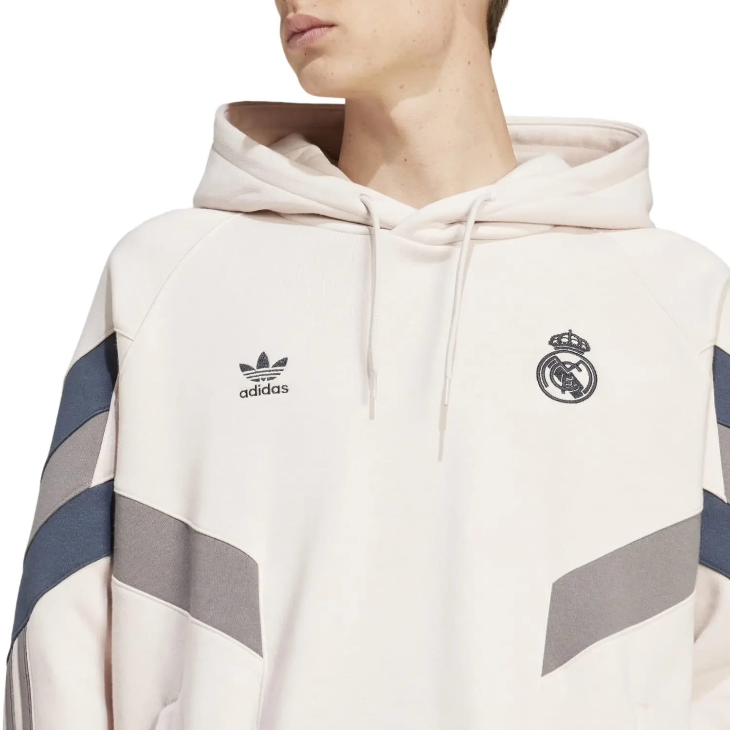 

Бесплатная доставка с AdiClub Толстовка Real Madrid Originals Adidas Originals, кремовый