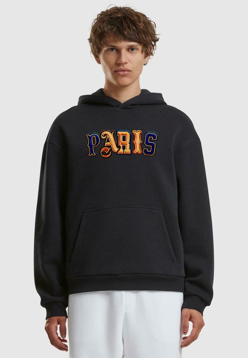 

Толстовка с капюшоном PARIS WORDING PATCH STYLE Mister Tee, черный