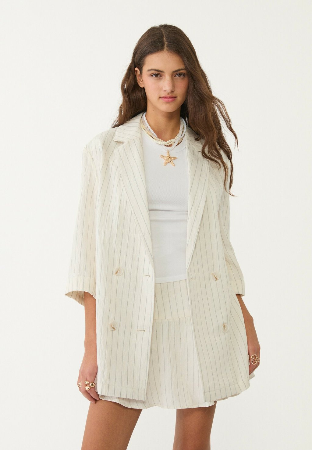 

Короткое пальто STRIPED Stradivarius, белый