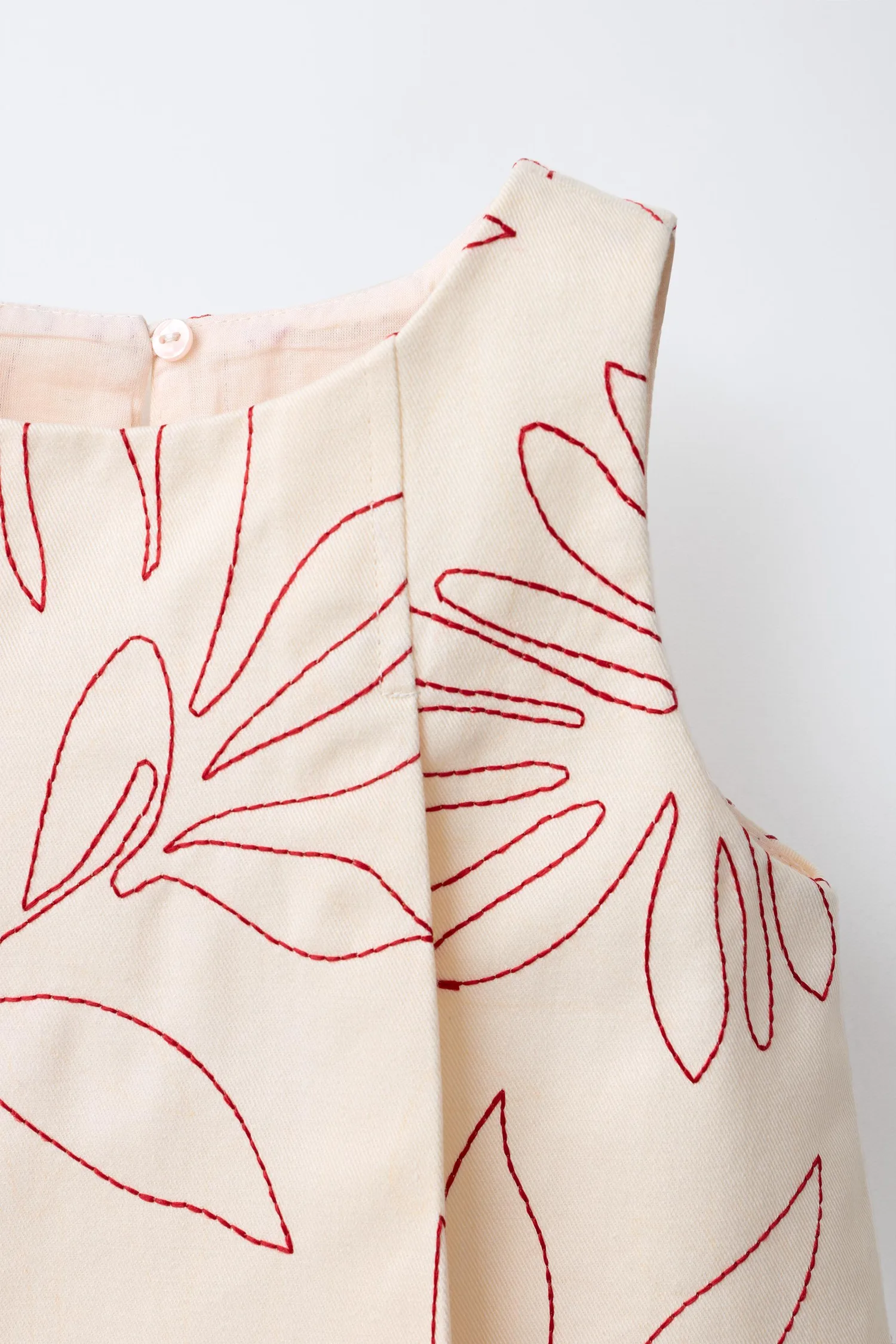 Топ contrast embroidered leaf top Zara, экрю/красный — фото 3