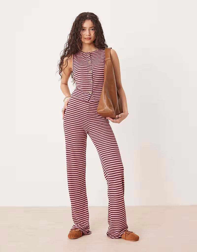 

Широкие трикотажные брюки ASOS DESIGN в полоску розового и бордового цвета