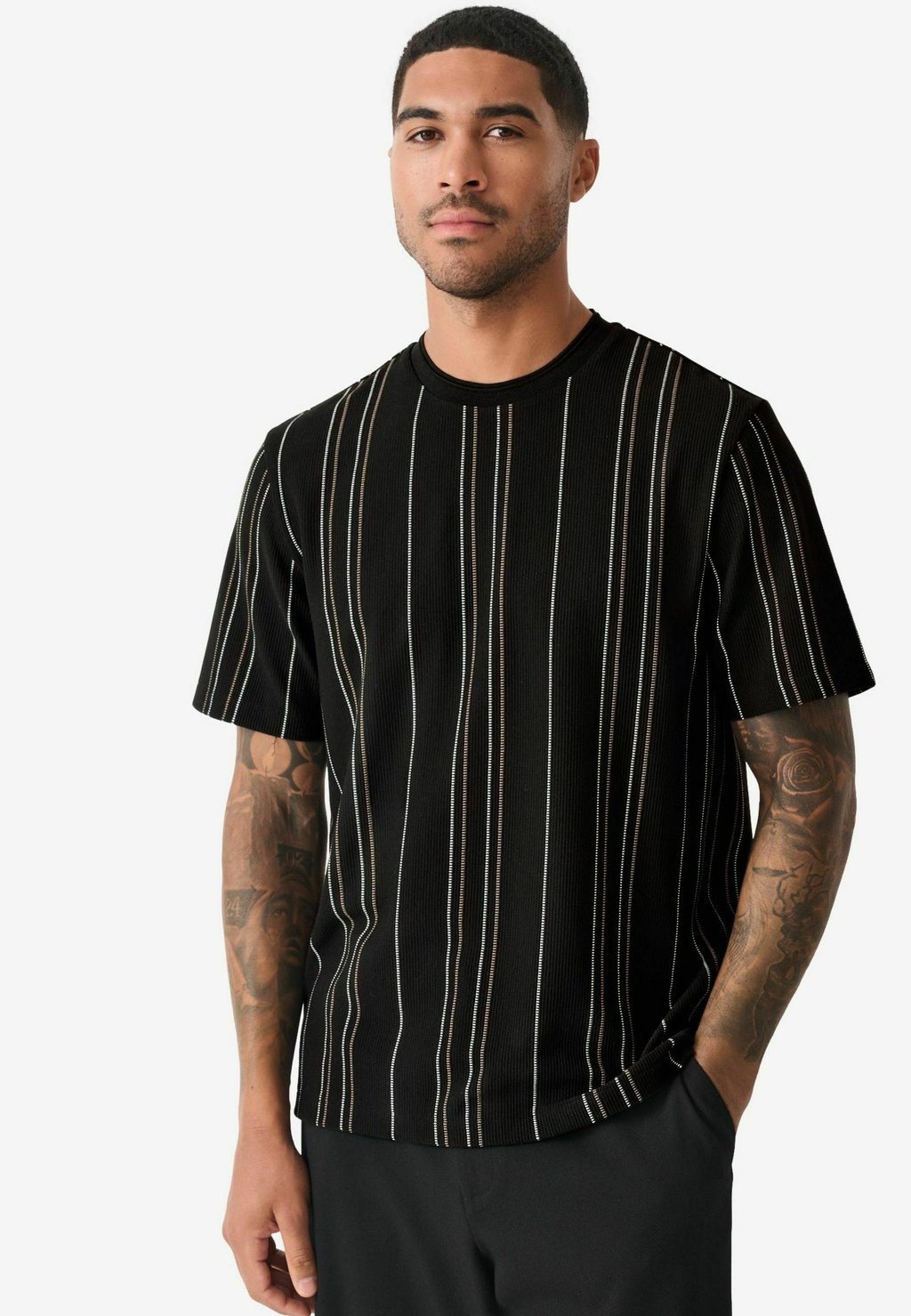 

Футболка с принтом REGULAR FIT VERTICAL STRIPE Next, черный