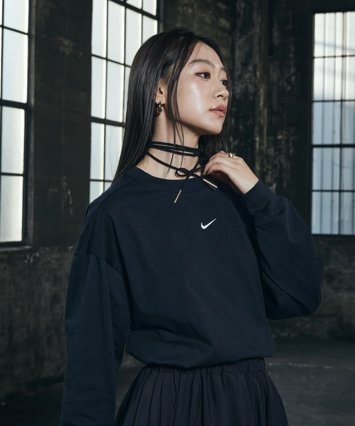 Женская футболка Nike Oversized с длинным рукавом чёрная — фото 2
