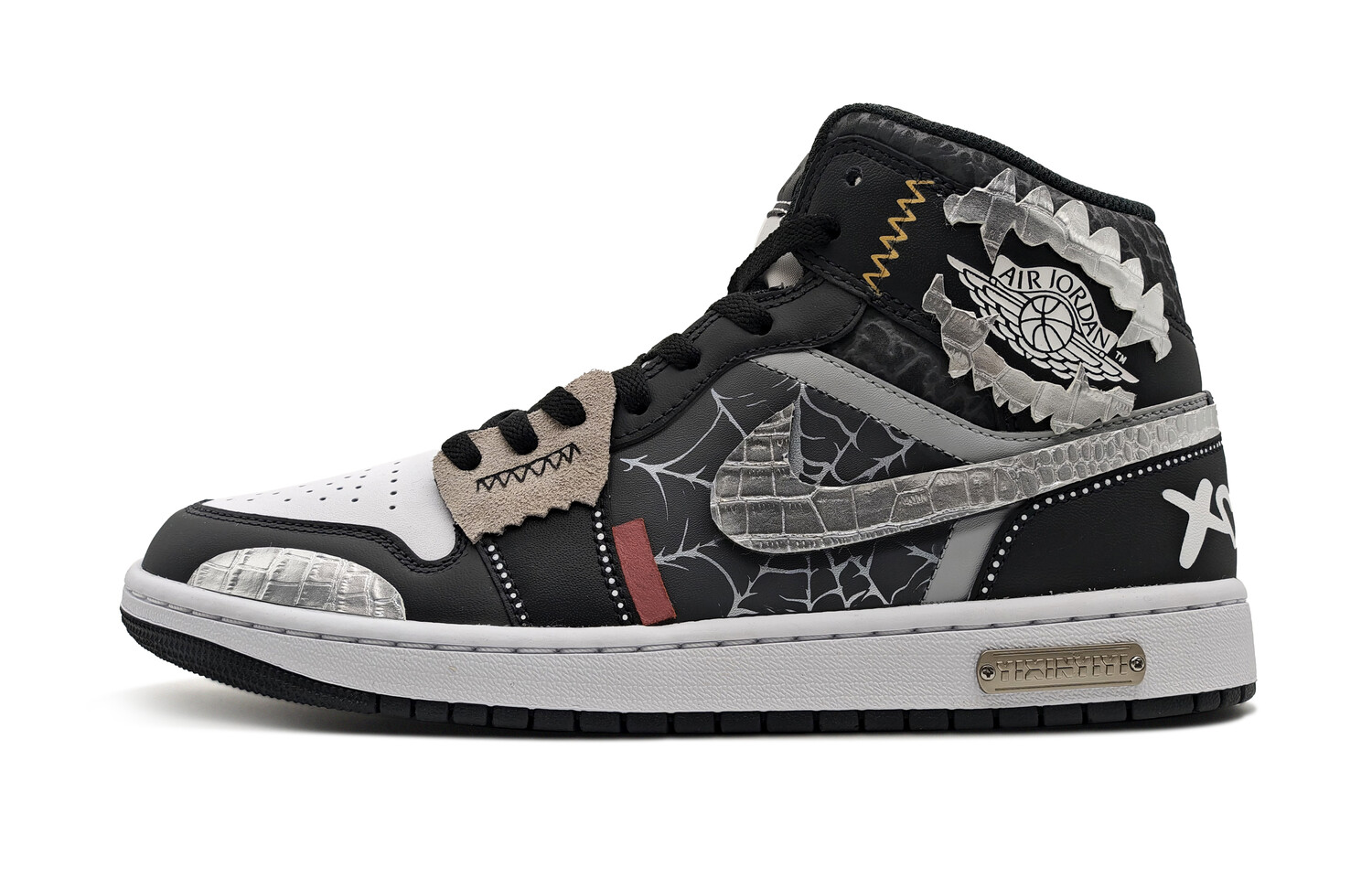

Кроссовки Air Jordan 1 Vintage Basketball Shoes Women's Mid-top Black, серый