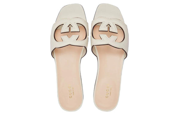 Сандалии interlocking g cut-out slide sandal 'white leather' Gucci, белый — фото 4