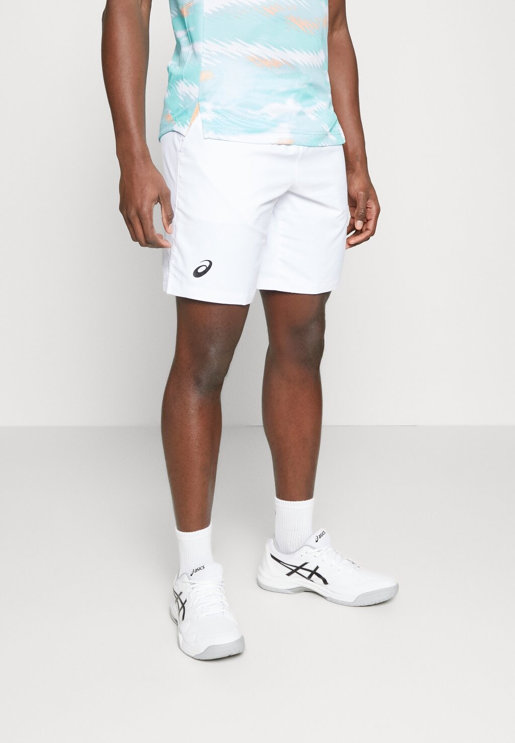 

Спортивные шорты ASICS MEN COURT SHORT, цвет Brilliant White