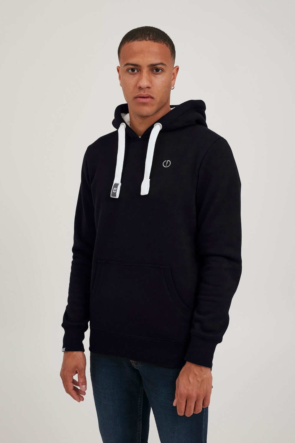 

Толстовка !SOLID Hoodie, черный