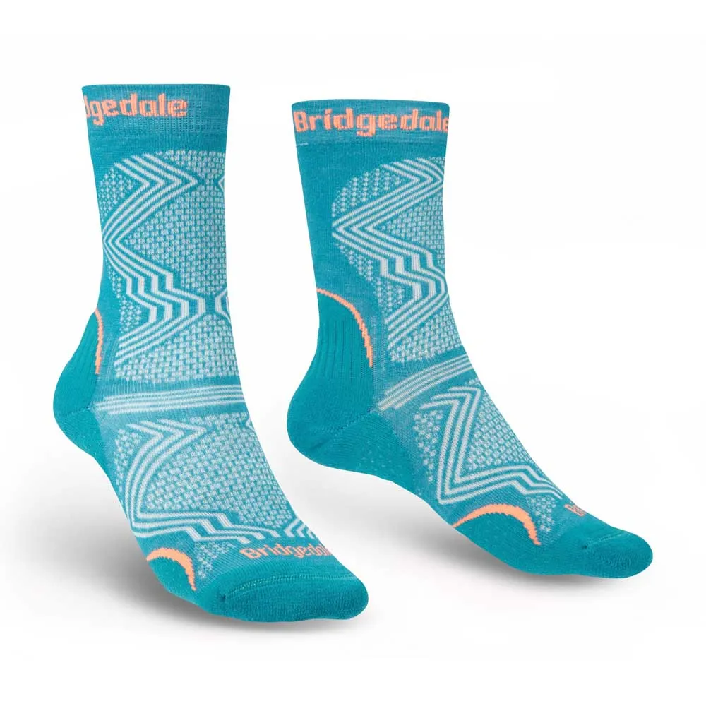 

Носки Bridgedale Ultralight T2 Coolmax Performance Boot, синий