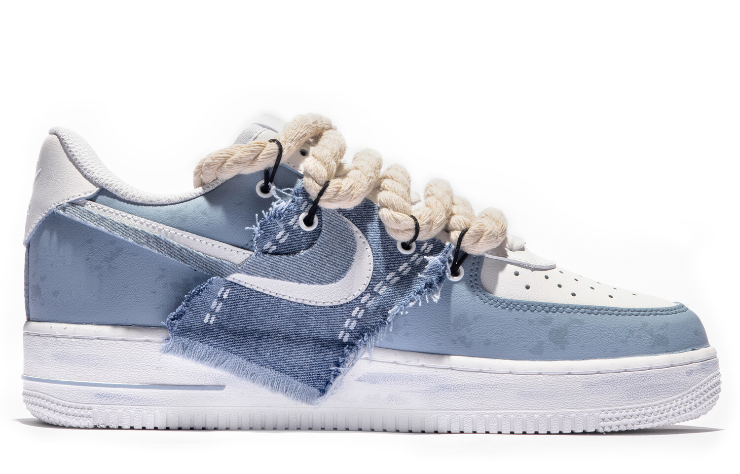 

Женские кроссовки для скейтбординга Nike Air Force 1, White