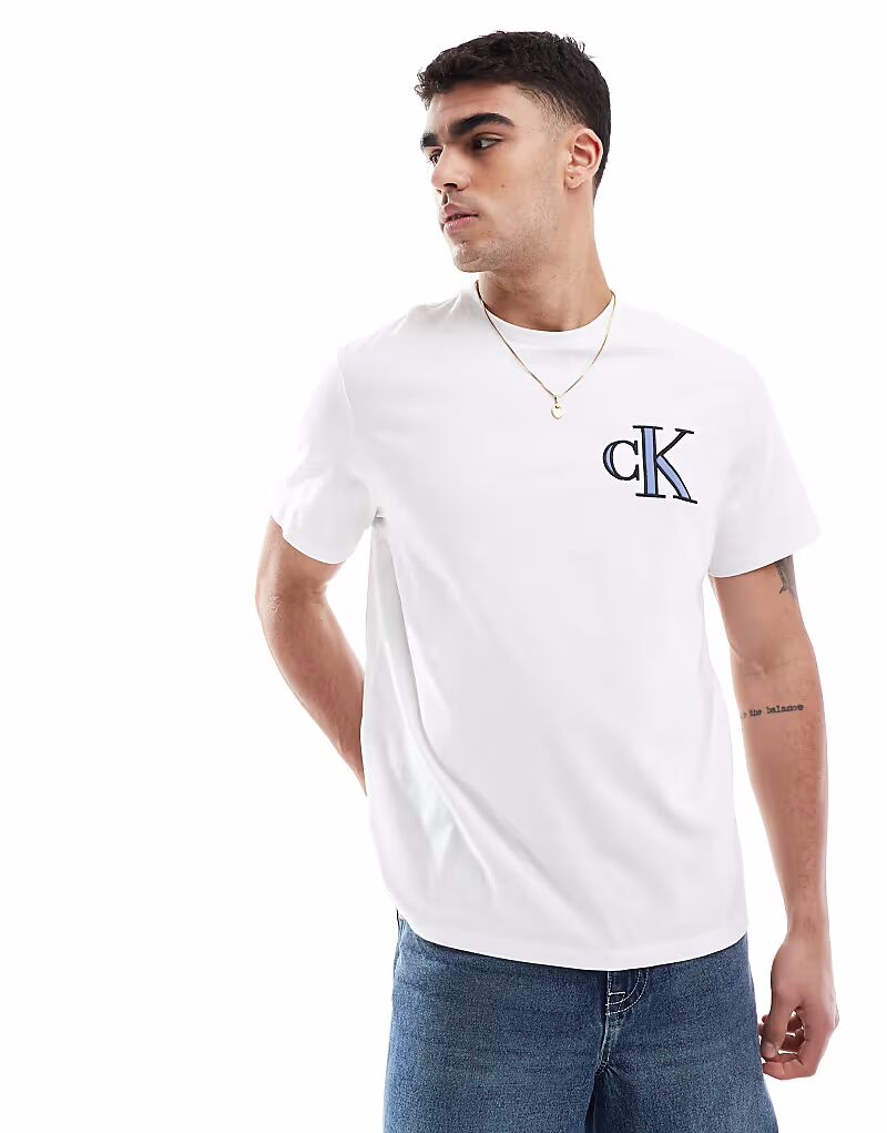 

Футболка свободного кроя с нашивкой-логотипом Calvin Klein Jeans белого цвета