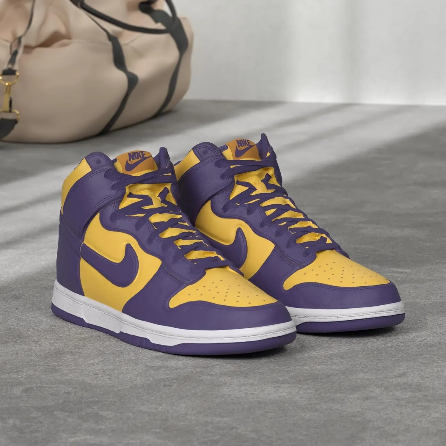 Мужские баскетбольные кроссовки Nike Dunk Hi Retro, фиолетовый — фото 2