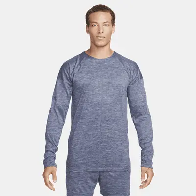 

Футболка Nike Yoga, цвет Thunder Blue/Heather/Thunder Blue