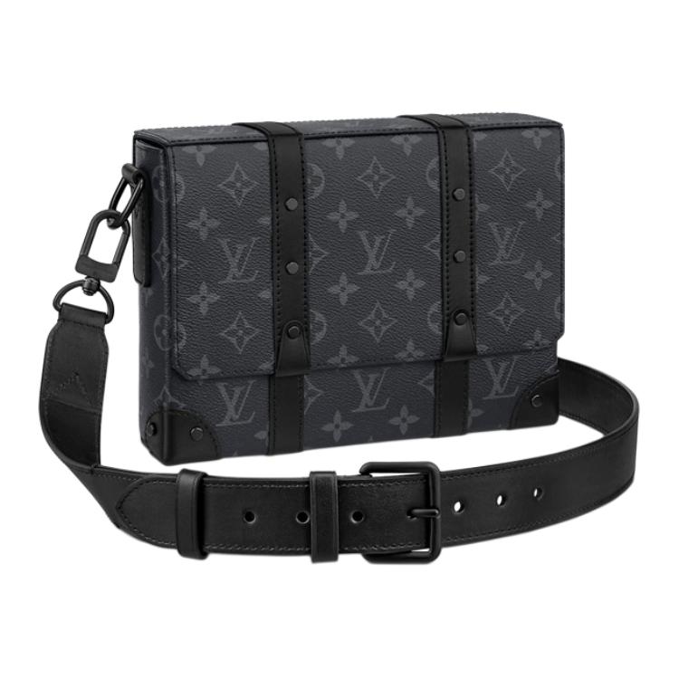 

LOUIS VUITTON Кожаный мессенджер через плечо мужской черный
