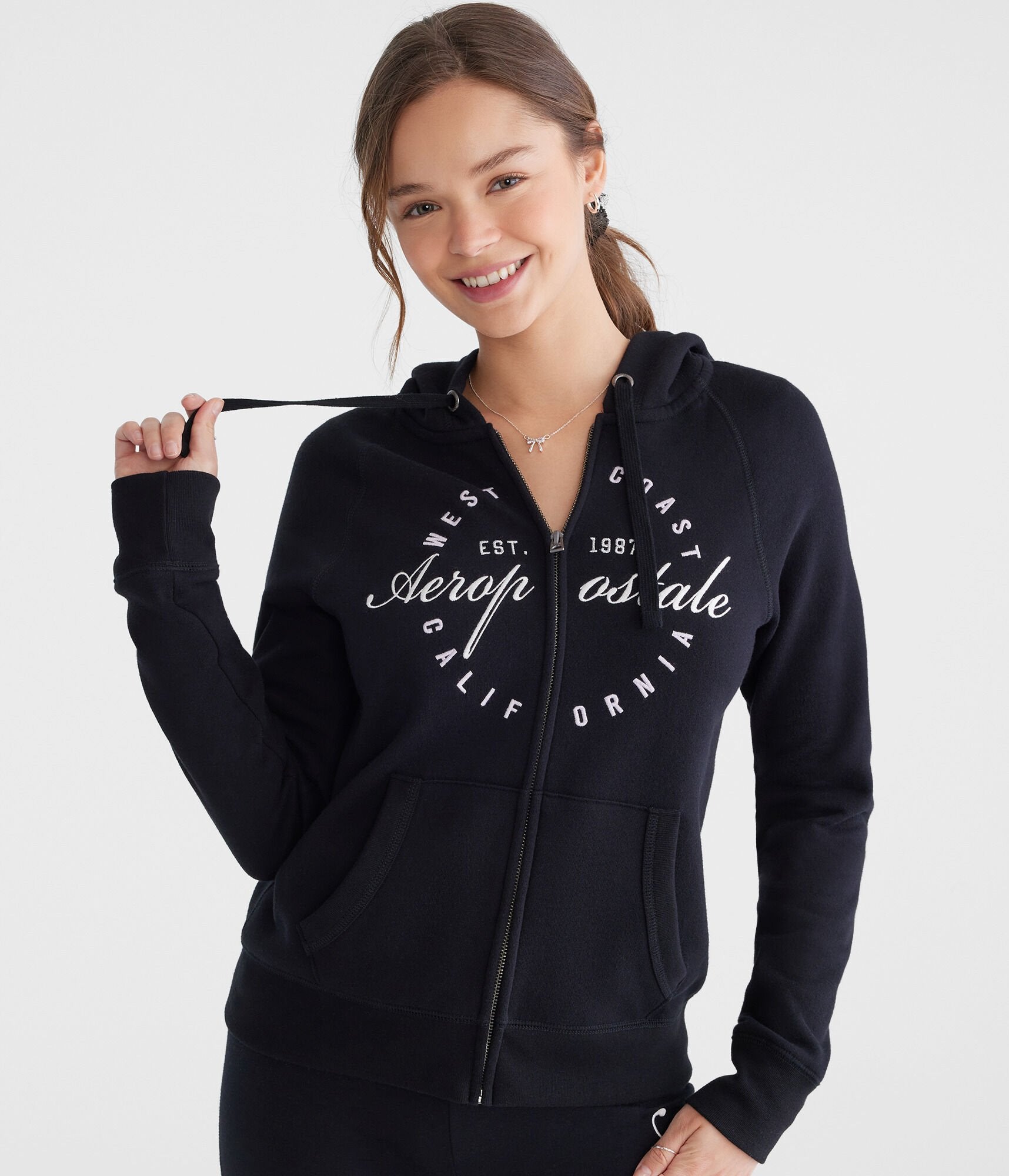 

Aeropostale Западно-побережный худи на молнии, черный