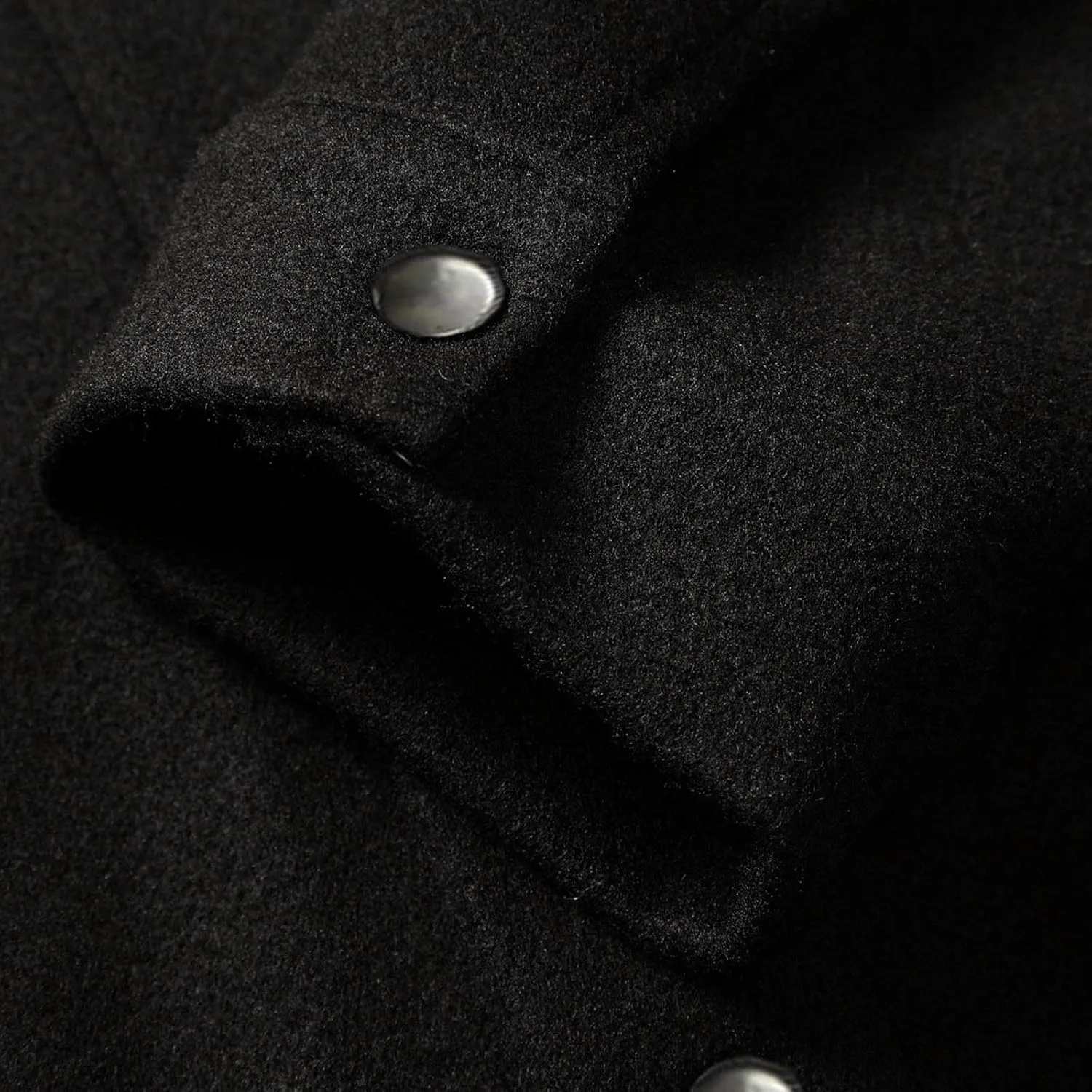 Мужская рубашка с длинным рукавом на пуговицах casual regular solid топ с лацканом кардиган карманы блузка повседневная карго Generic, черный — фото 4