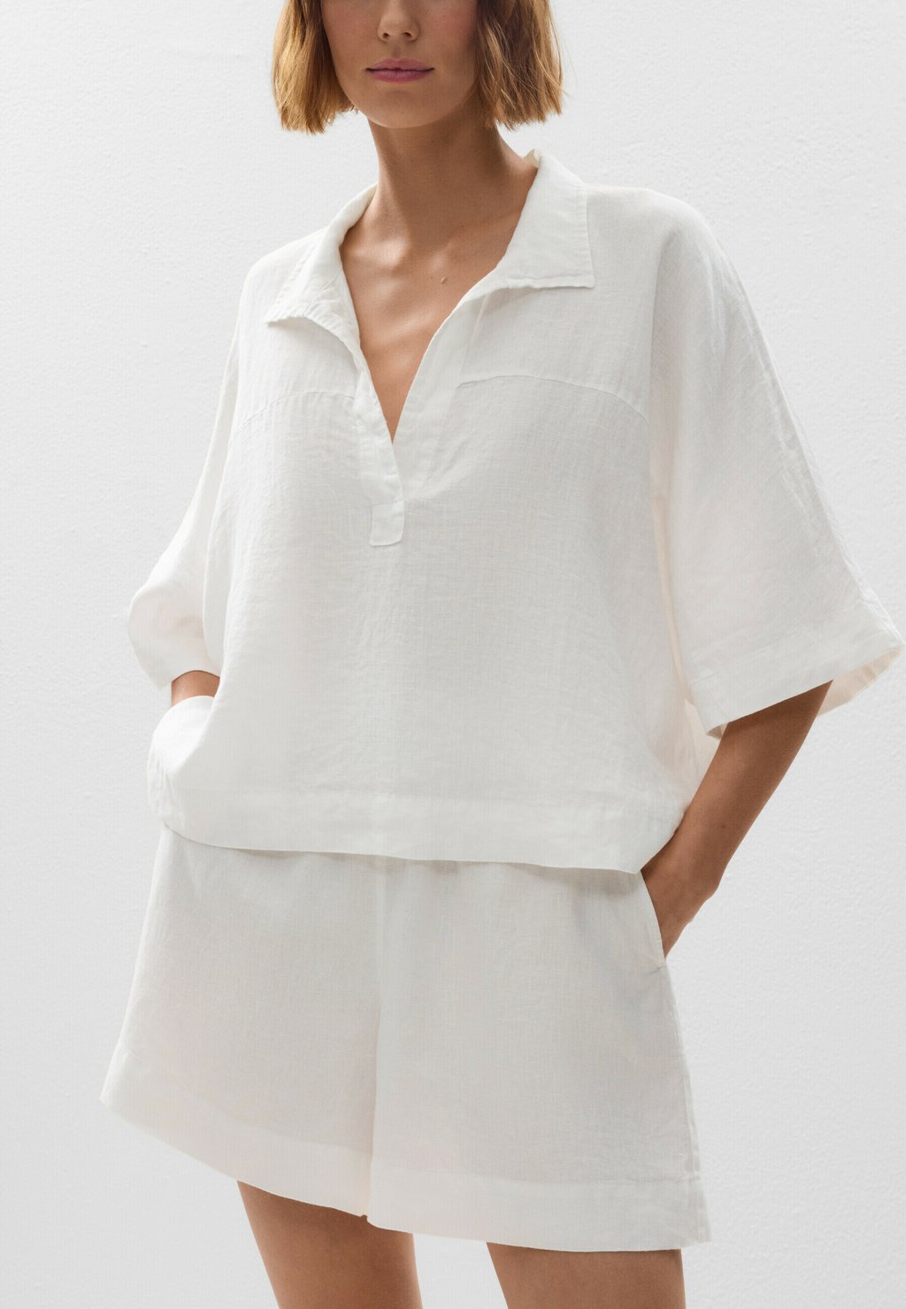 

Блуза OVERSIZE SHORT-SLEEVED LINEN OYSHO, белый