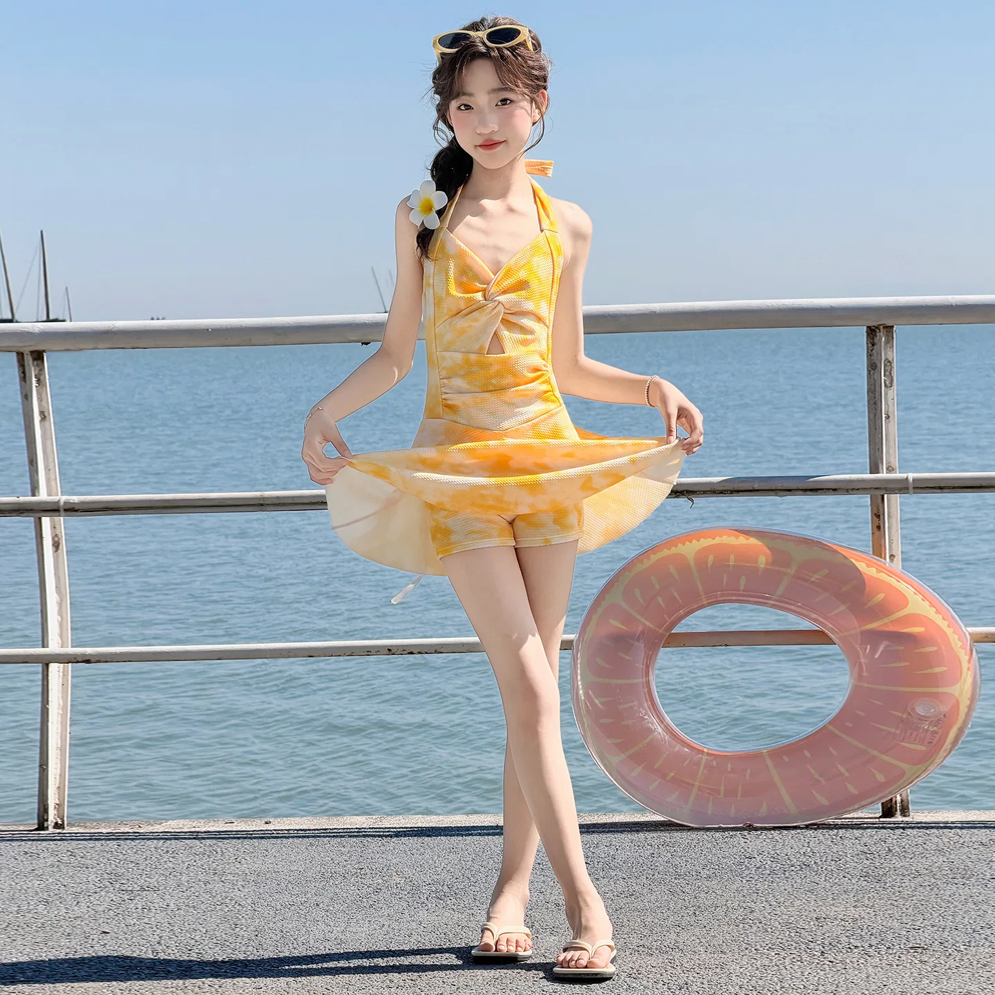 Купальник детский Disney с принтом ти-дай желтый — фото 3