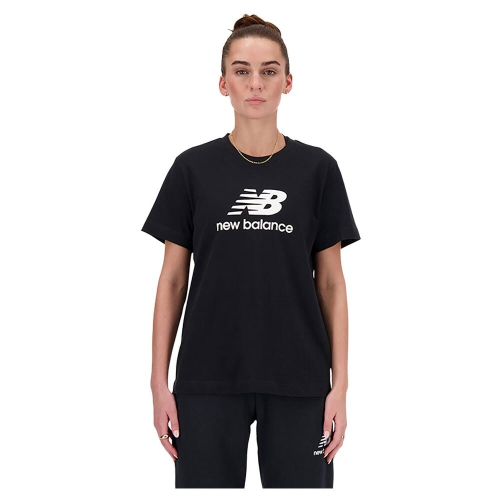 

Футболка New Balance Sport Essentials Logo, черный