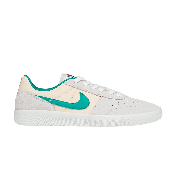 

Кроссовки Team Classic SB 'Photon Dust Green', зеленый